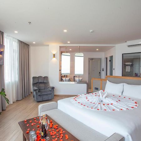 Pama Boutique Hotel & Bistro Danang Exterior photo